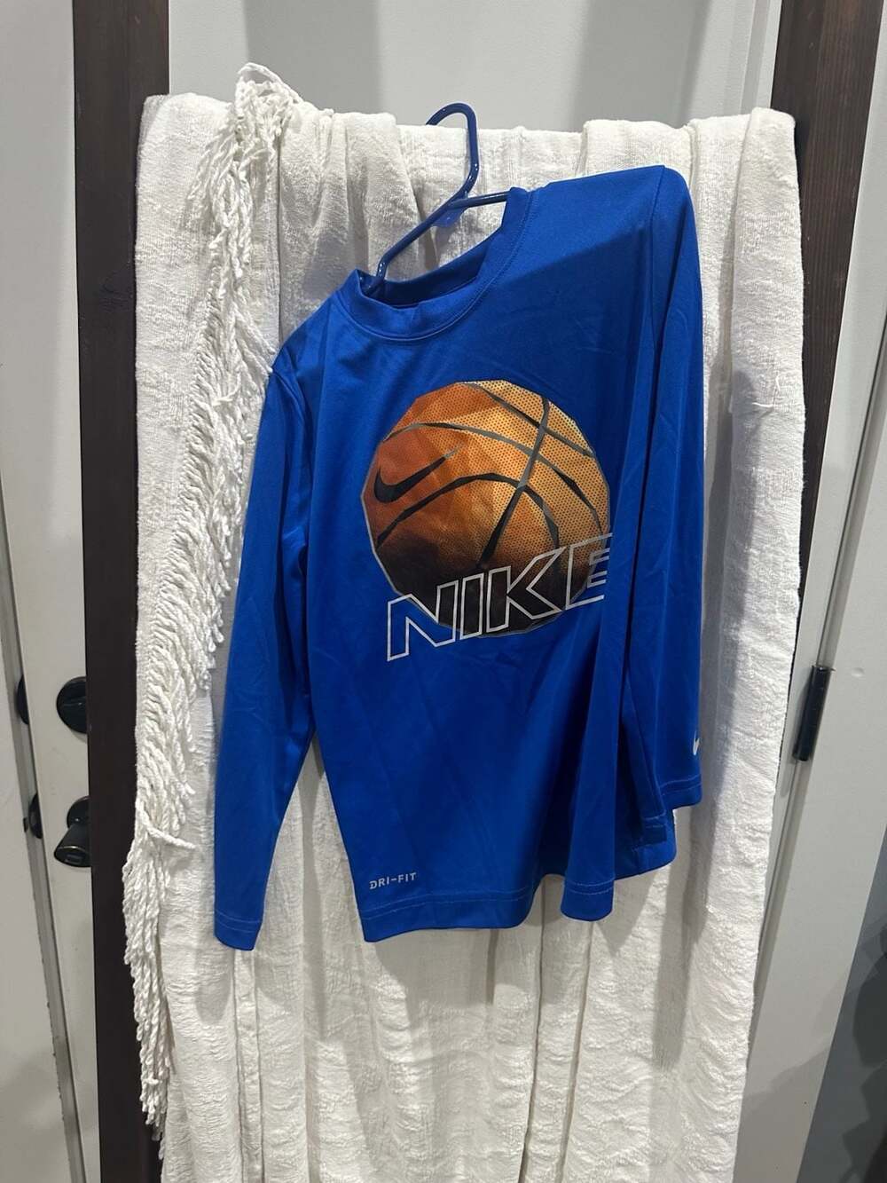 Nike Basketball Long Sleeve T-Shirt Size 5 Blue Dri-FIT